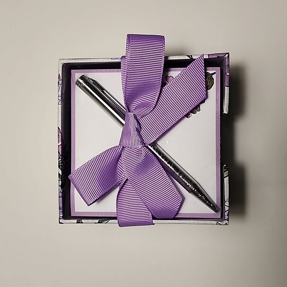 Vera Bradley Lavender Meadow Note Cube with Pen, new w/out tags